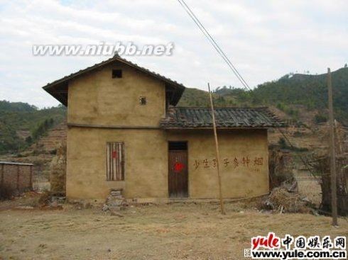 超級搞笑各式標(biāo)語!!!--[搞笑圖片]